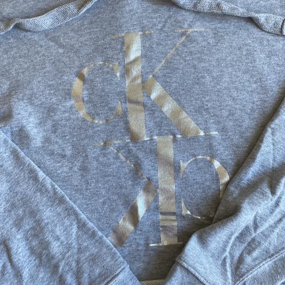 Calvin Klein crop hoodie - Picture 3 of 6